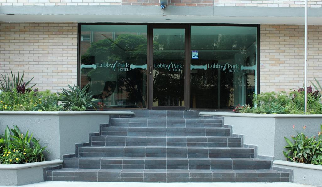 Lobby Park Hotel Medellin Exterior photo