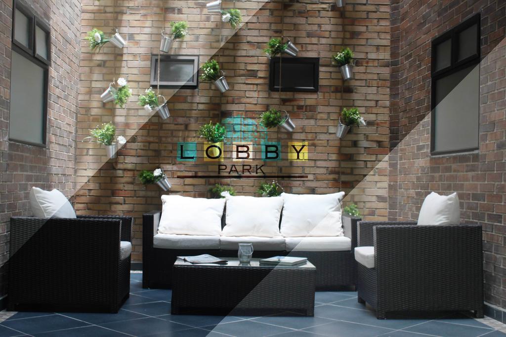 Lobby Park Hotel Medellin Exterior photo